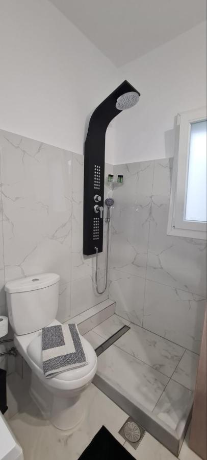 דירות Mantouki Dimitra House Madouki Corfu מראה חיצוני תמונה